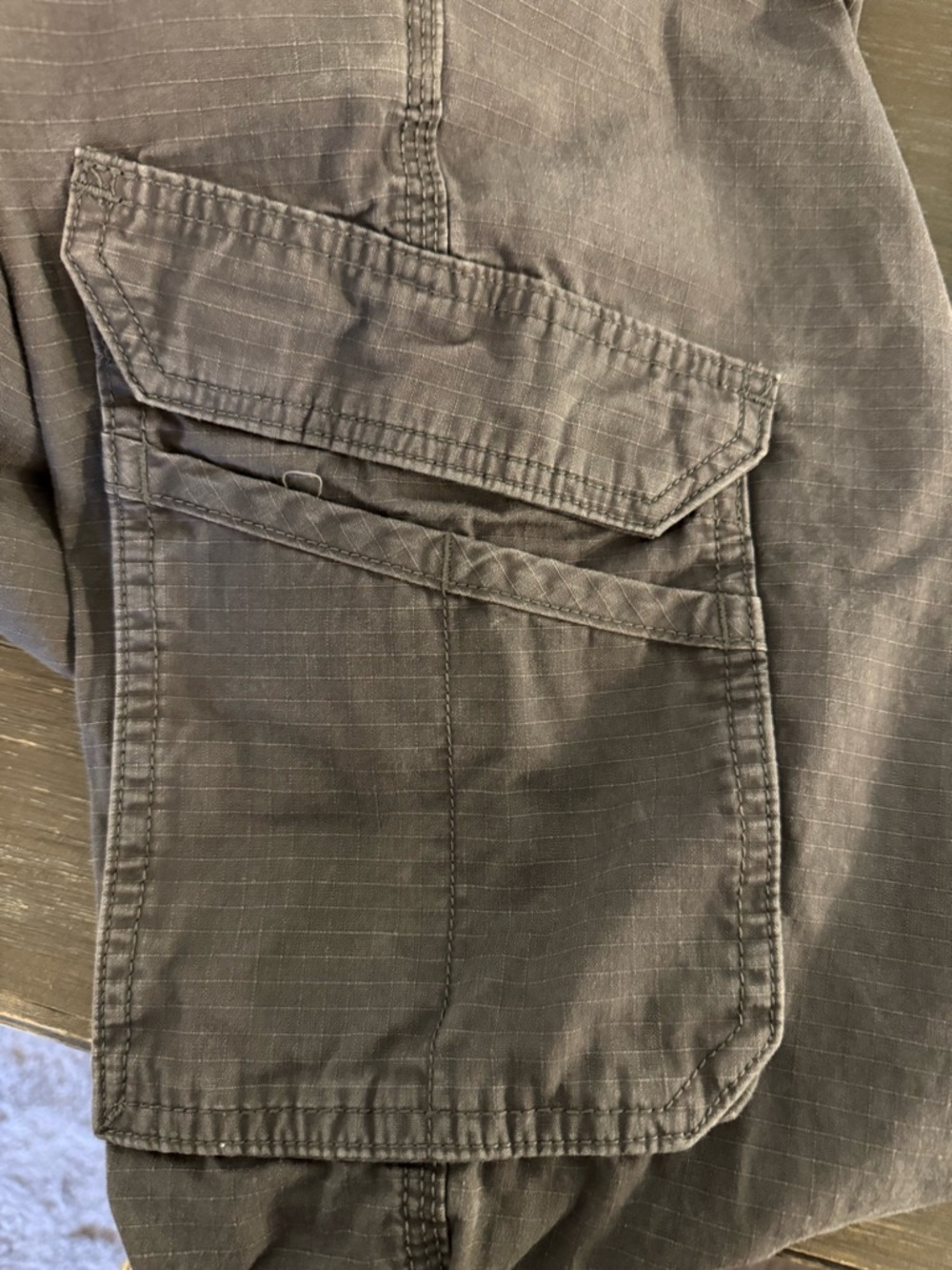Carhartt Men's Charcoal Gray Cargo Pants Relaxed Fit Size 36x32 - Picture 9 of 10
